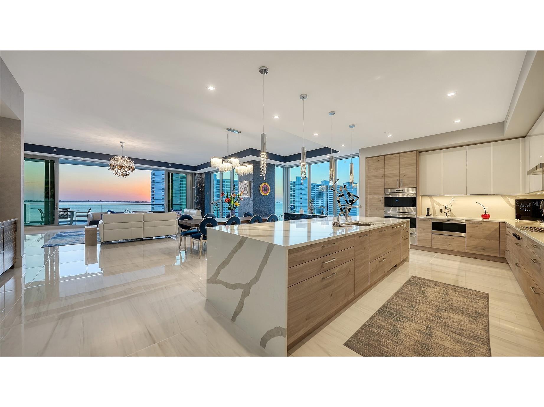 401 Quay Commons #805 Sarasota FL 34236 A4684494 image5