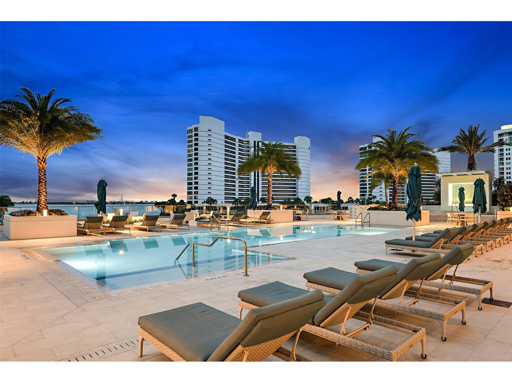 401 Quay Commons #805 Sarasota FL 34236 A4684494 image64