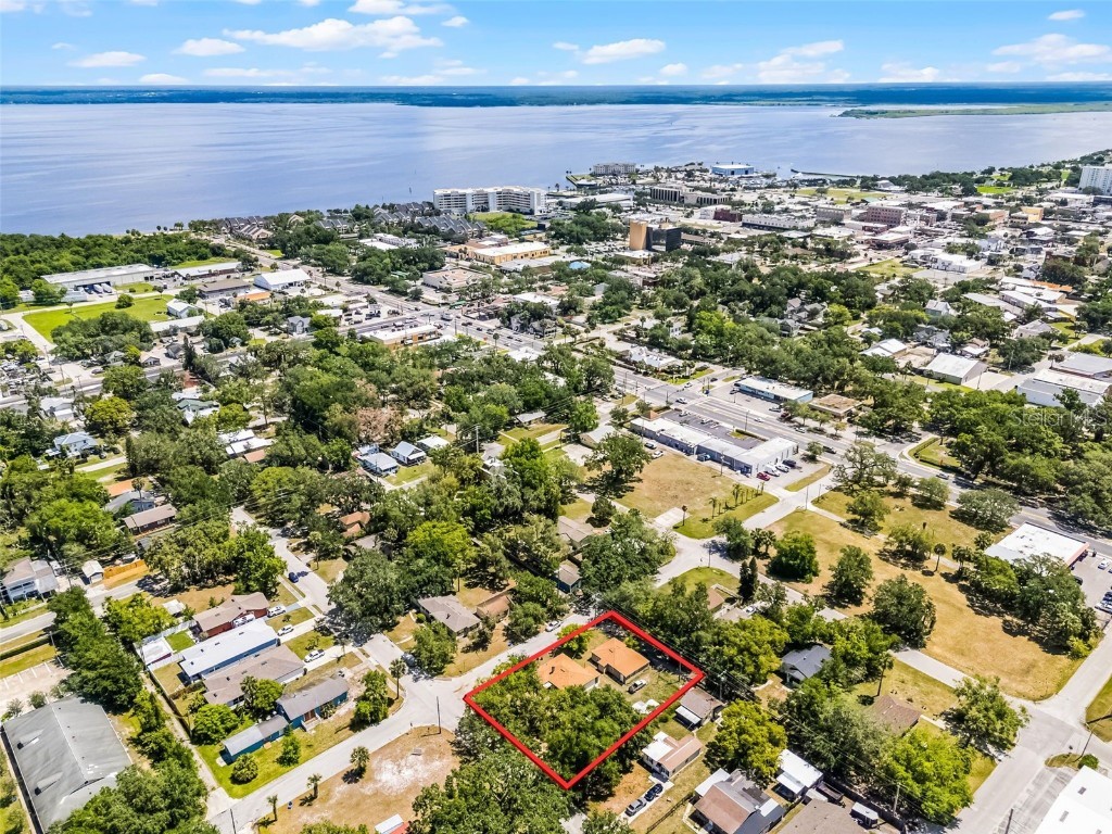 401 S Holly Avenue Sanford FL 32771 P4934843 image1