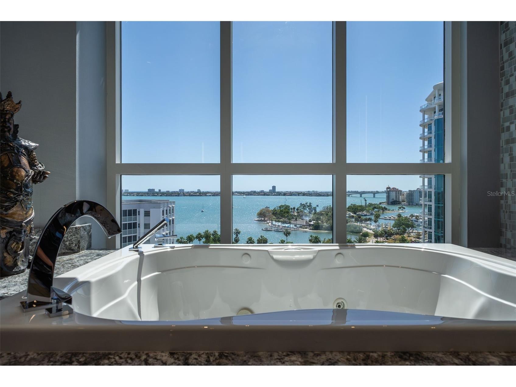 401 S Palm Avenue #1102 Sarasota FL 34236 - SARASOTA BAY A4689269 image37