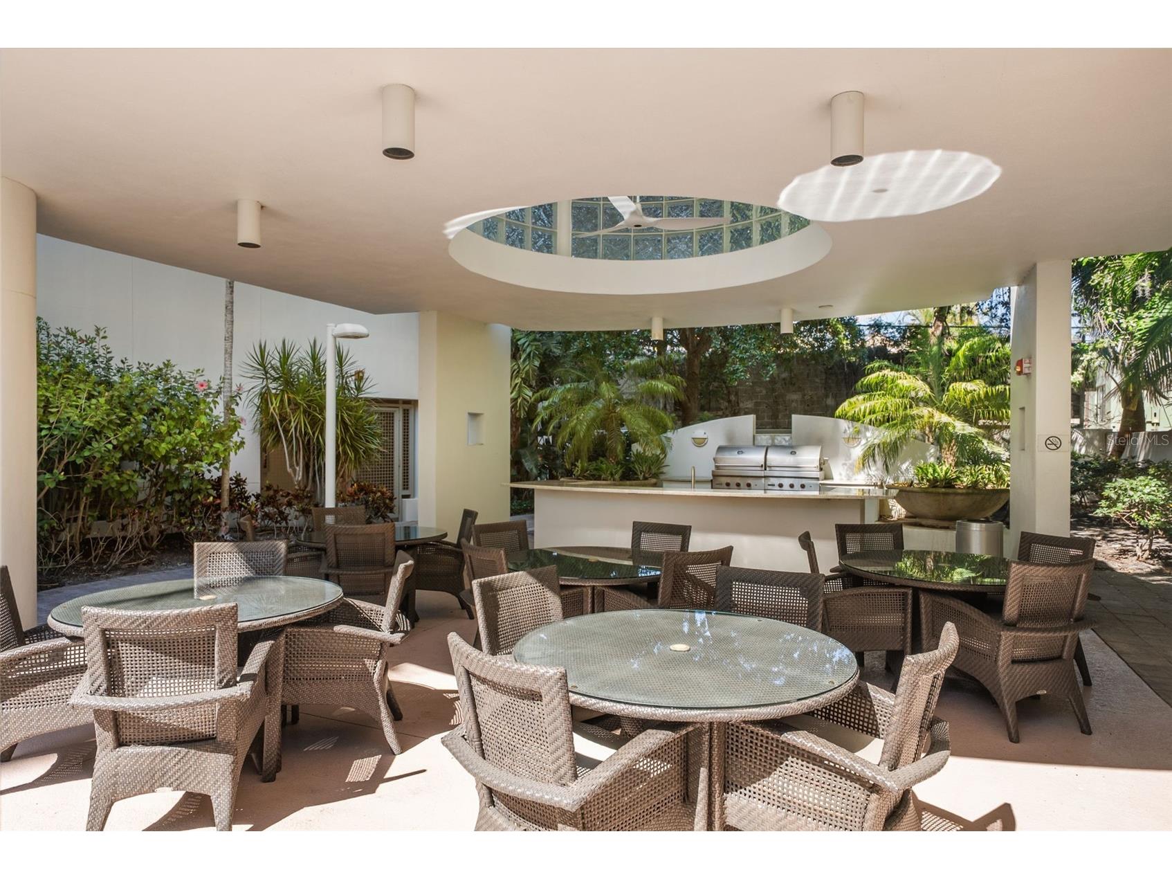 401 S Palm Avenue #1102 Sarasota FL 34236 - SARASOTA BAY A4689269 image60