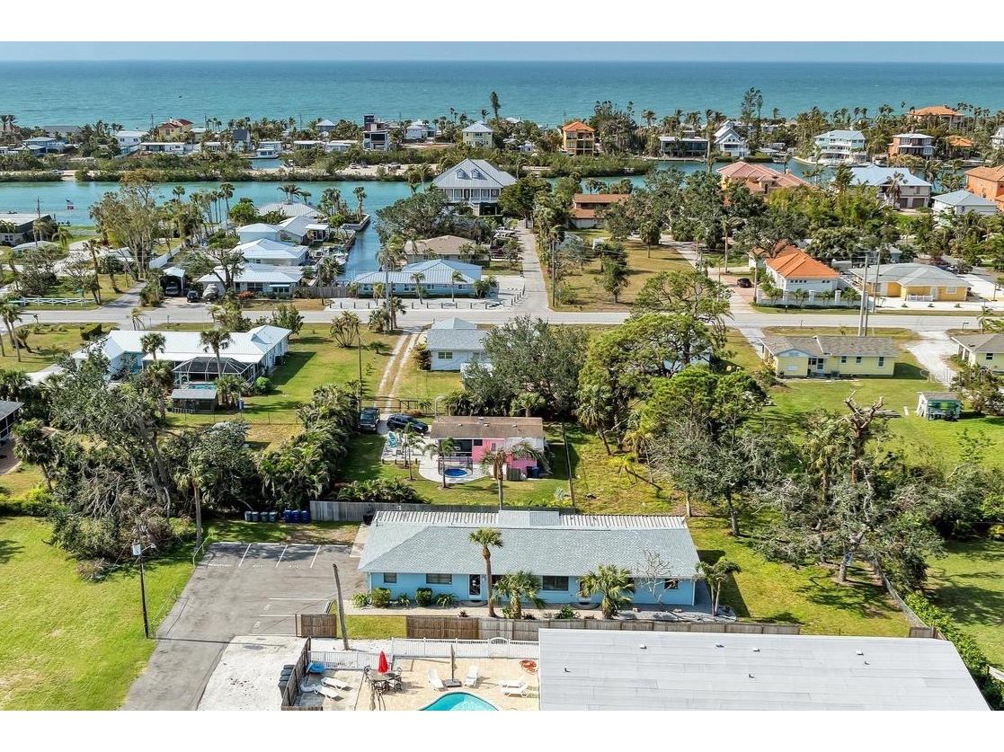 401 Shore Road Nokomis FL 34275 A4669551 image1