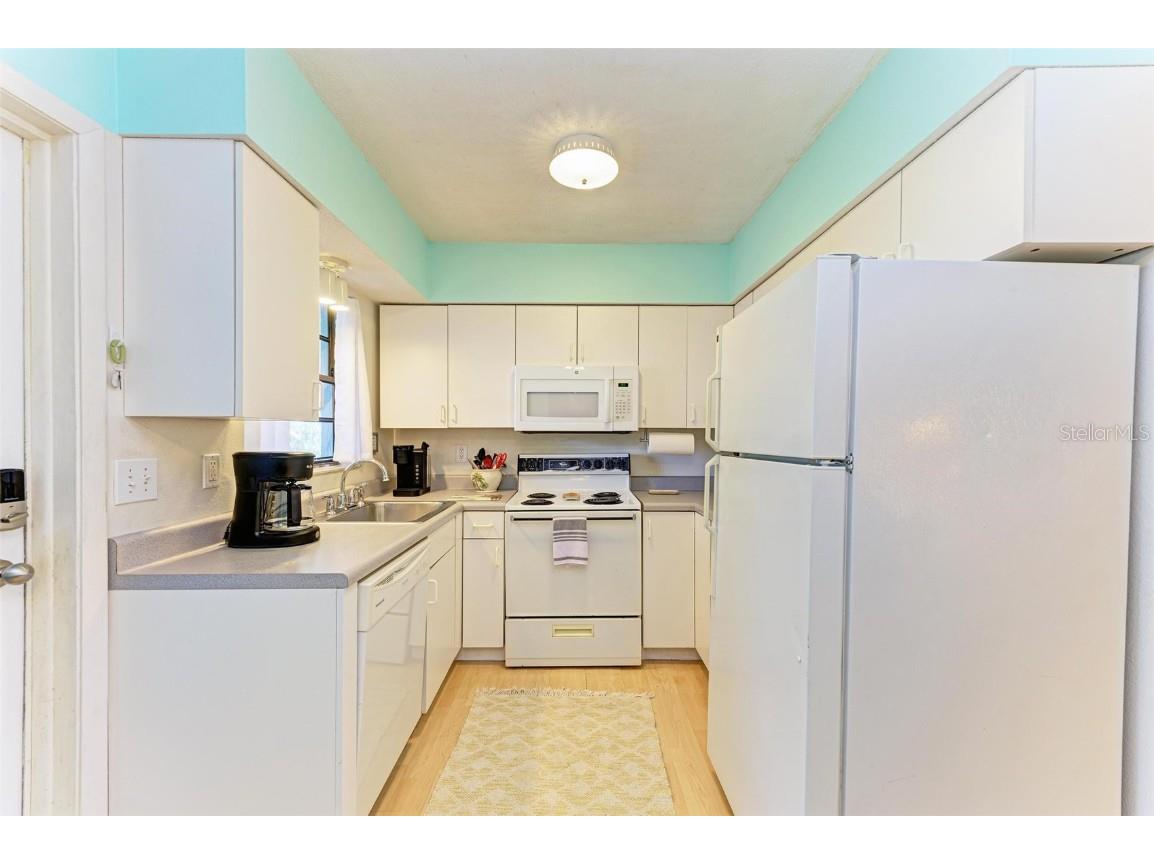 401 Shore Road Nokomis FL 34275 A4669551 image42