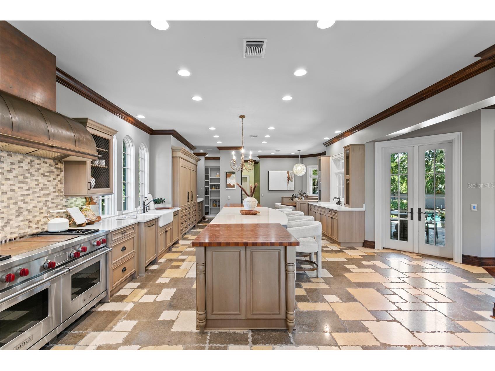 401 Snell Isle Boulevard NE Saint Petersburg FL 33704 TB8525734 image19
