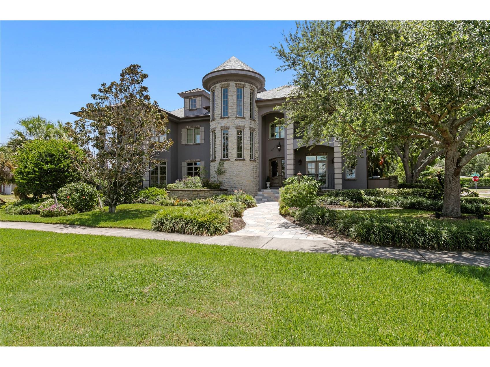 401 Snell Isle Boulevard NE Saint Petersburg FL 33704 TB8525734 image2