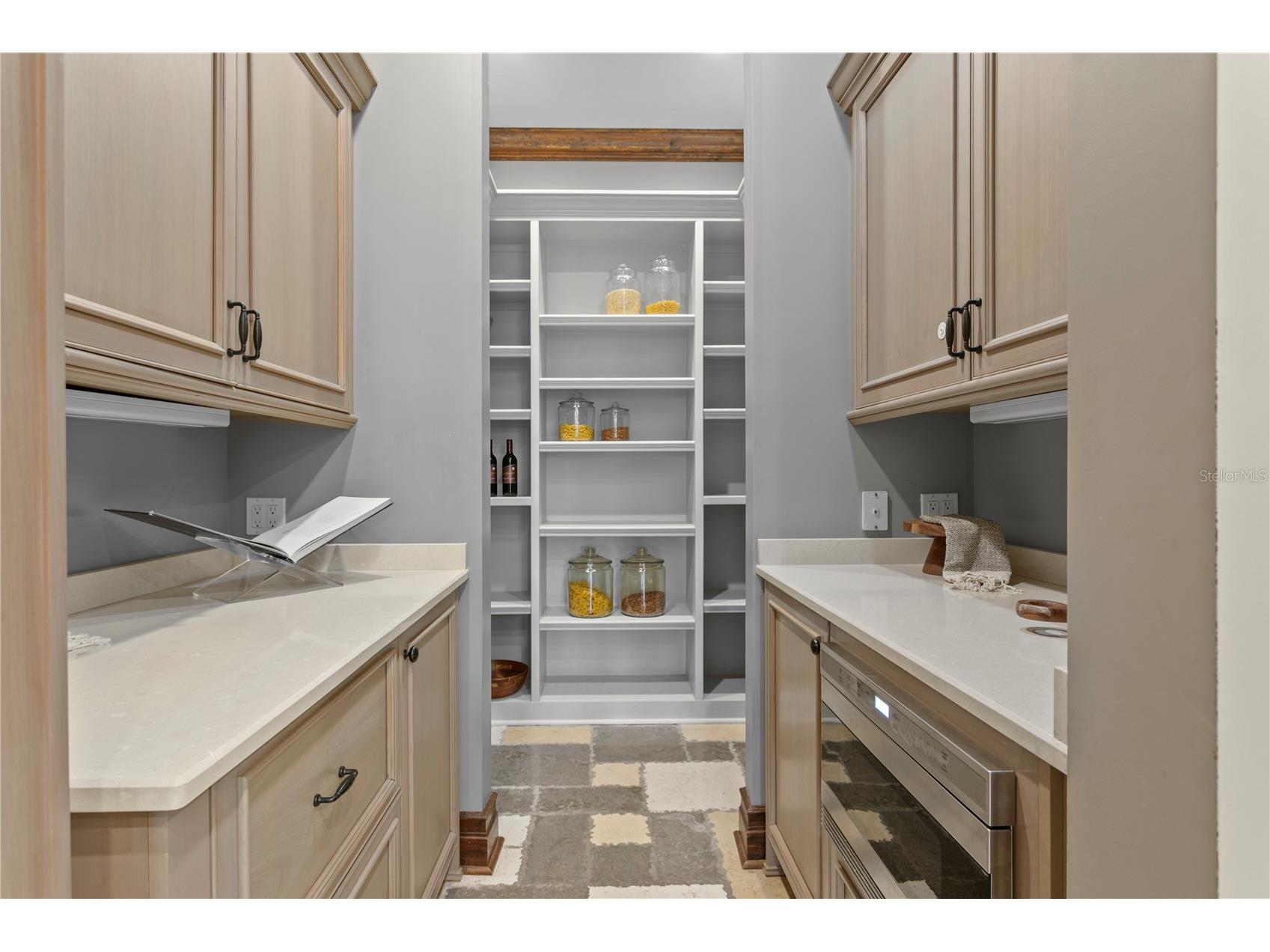 401 Snell Isle Boulevard NE Saint Petersburg FL 33704 TB8525734 image29