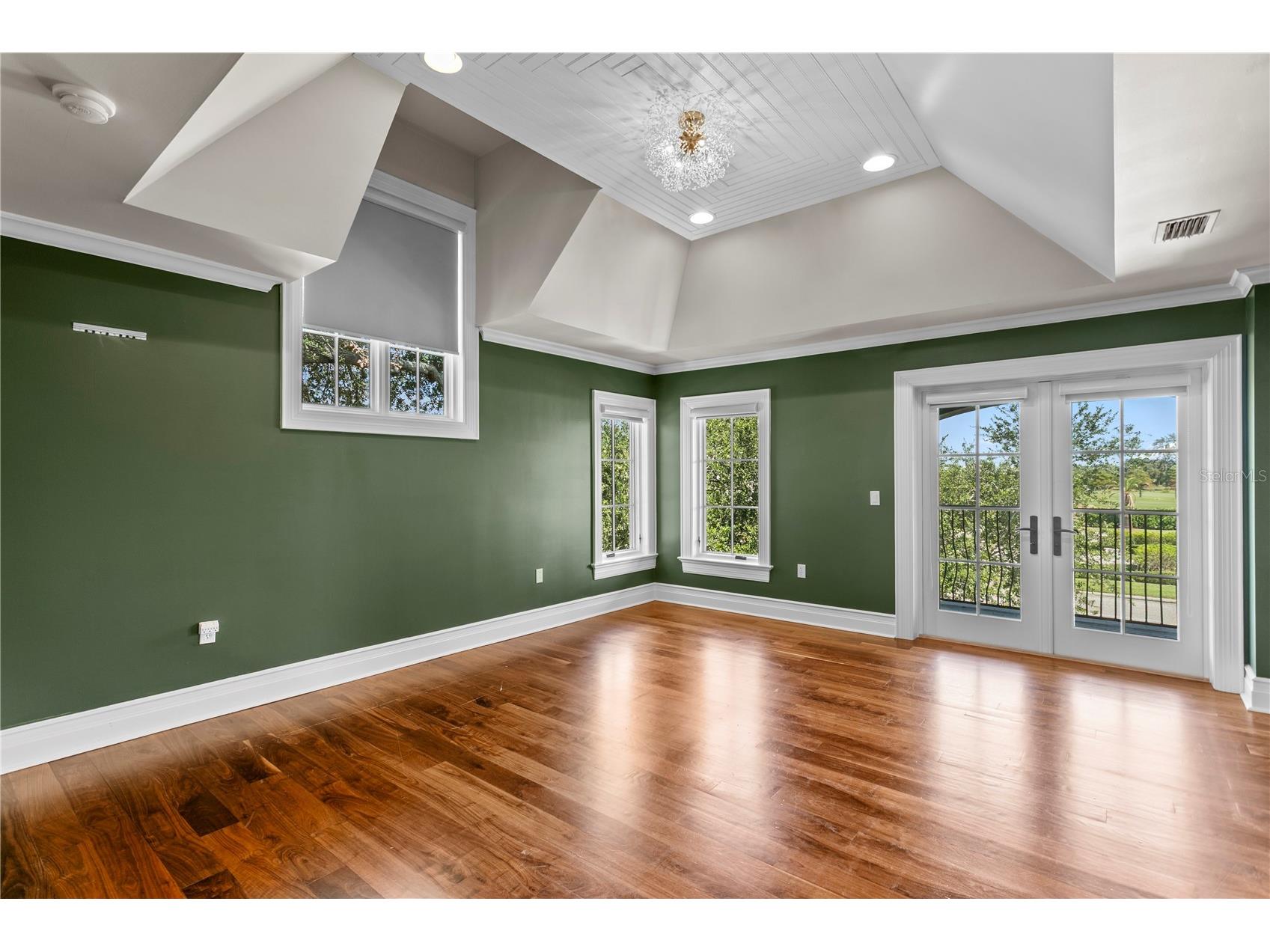 401 Snell Isle Boulevard NE Saint Petersburg FL 33704 TB8525734 image58