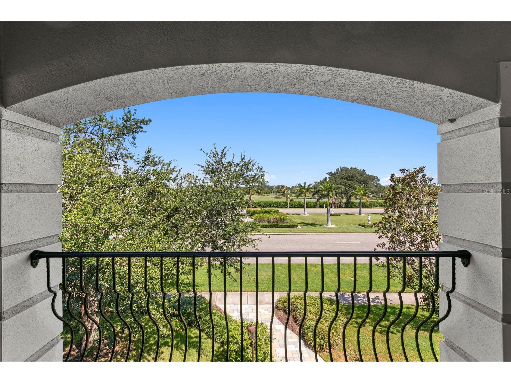401 Snell Isle Boulevard NE Saint Petersburg FL 33704 TB8525734 image61