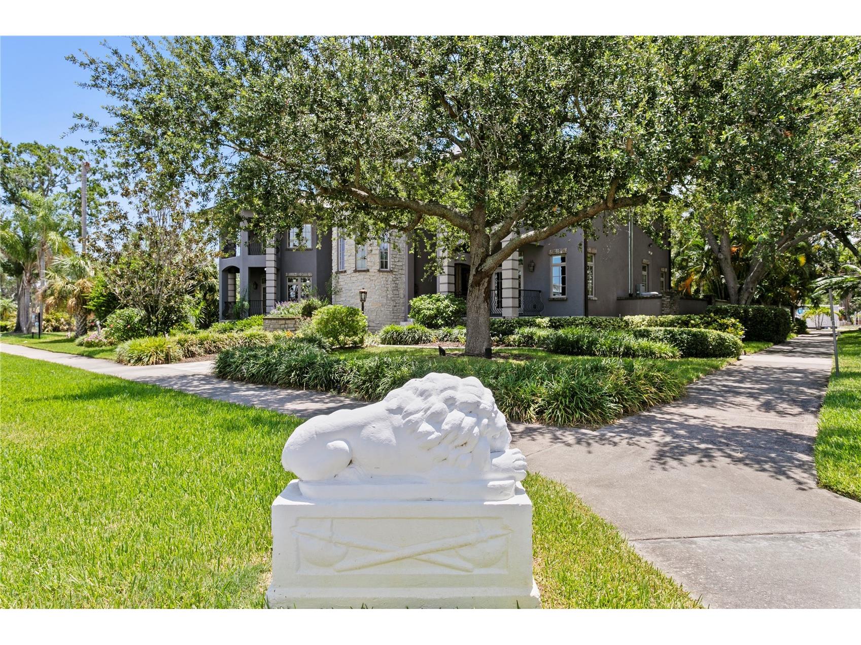 401 Snell Isle Boulevard NE Saint Petersburg FL 33704 TB8525734 image90