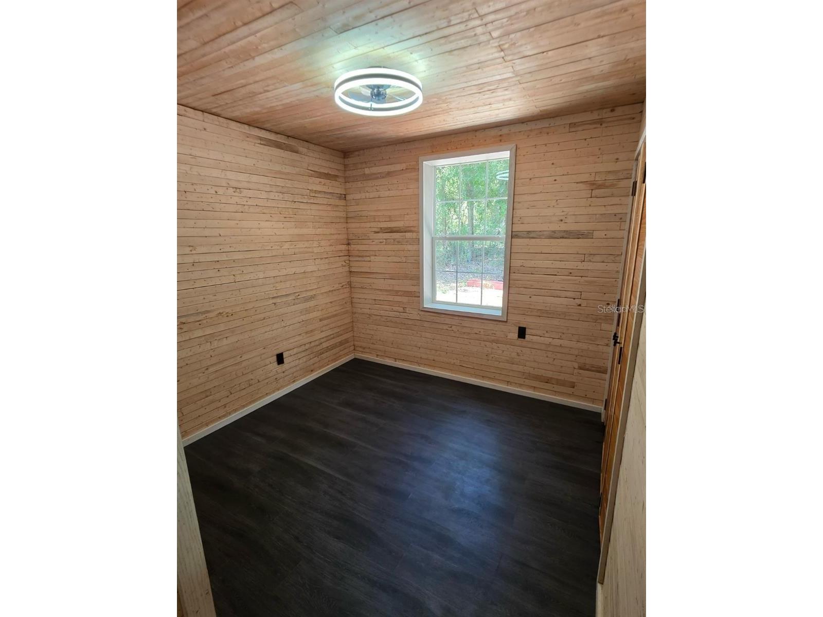 401 SW Kemp Court #SUITE B Lake City FL 32024 GC539561 image6