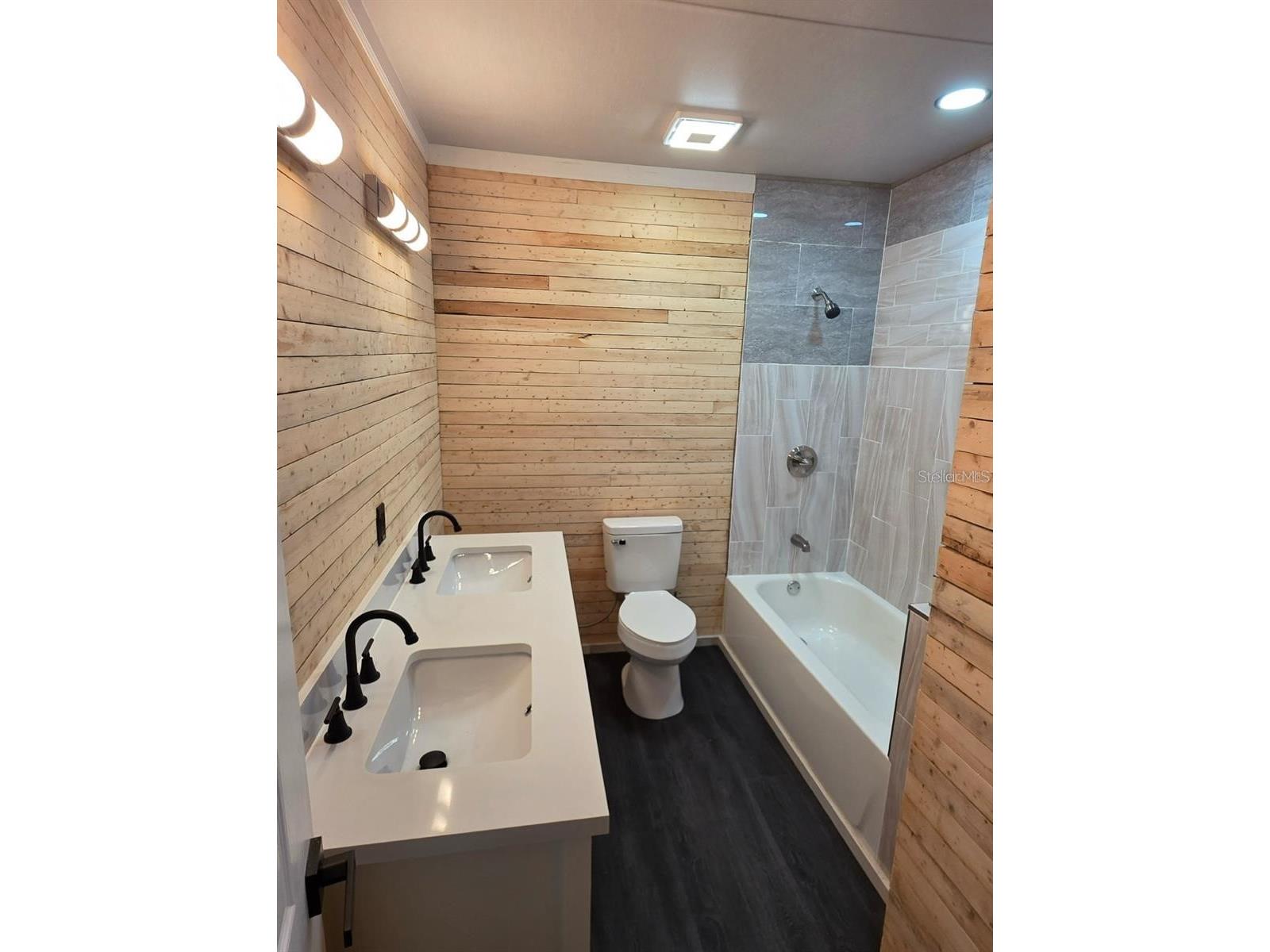 401 SW Kemp Court #SUITE B Lake City FL 32024 GC539561 image7