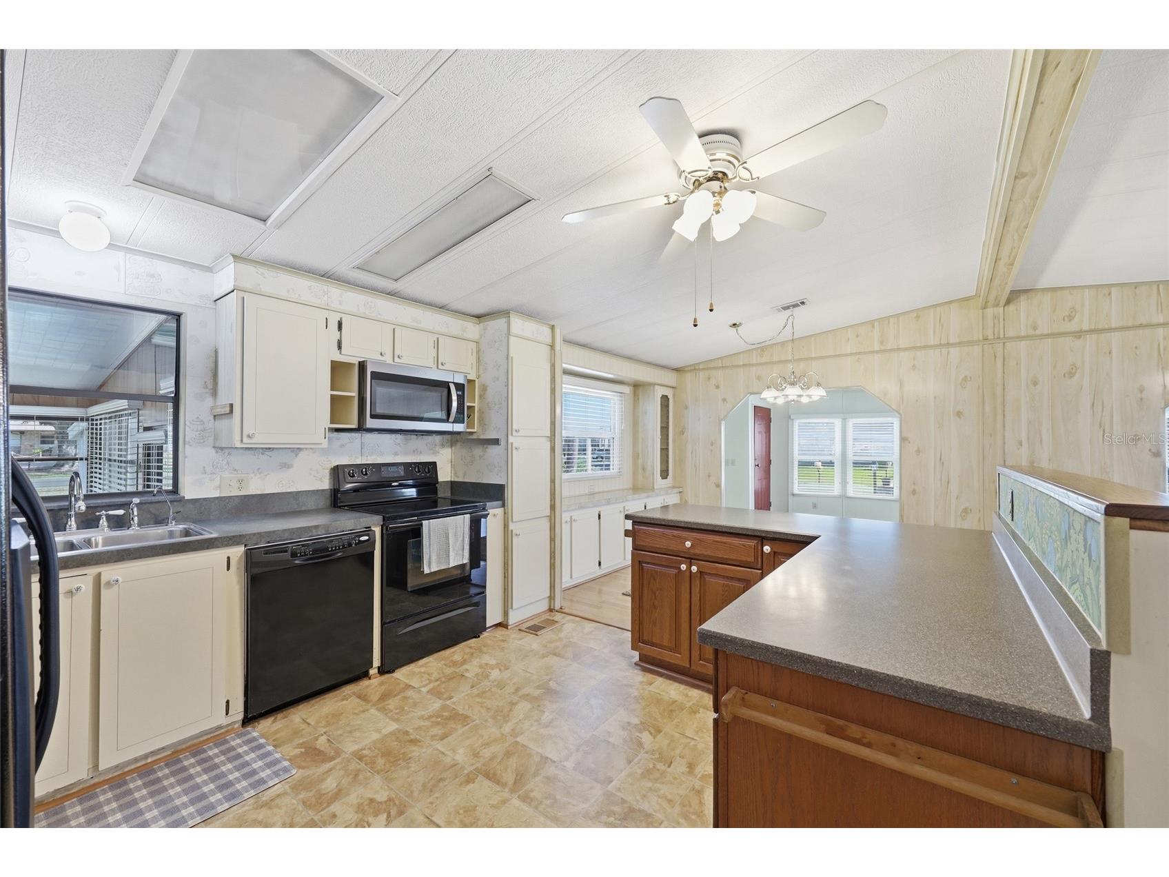 401 Tivoli Park Drive Davenport FL 33897 O6395294 image7