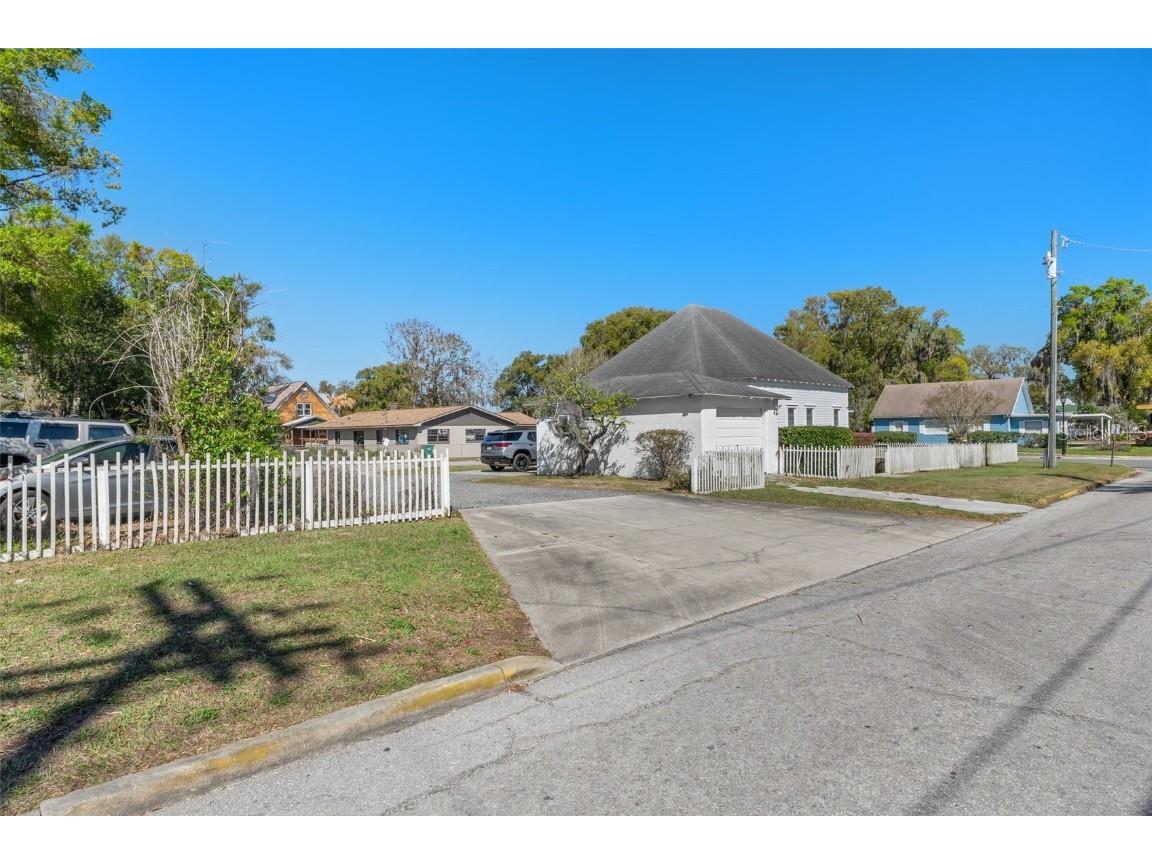 401 Tompkins Street Inverness FL 34450 OM696932 image47