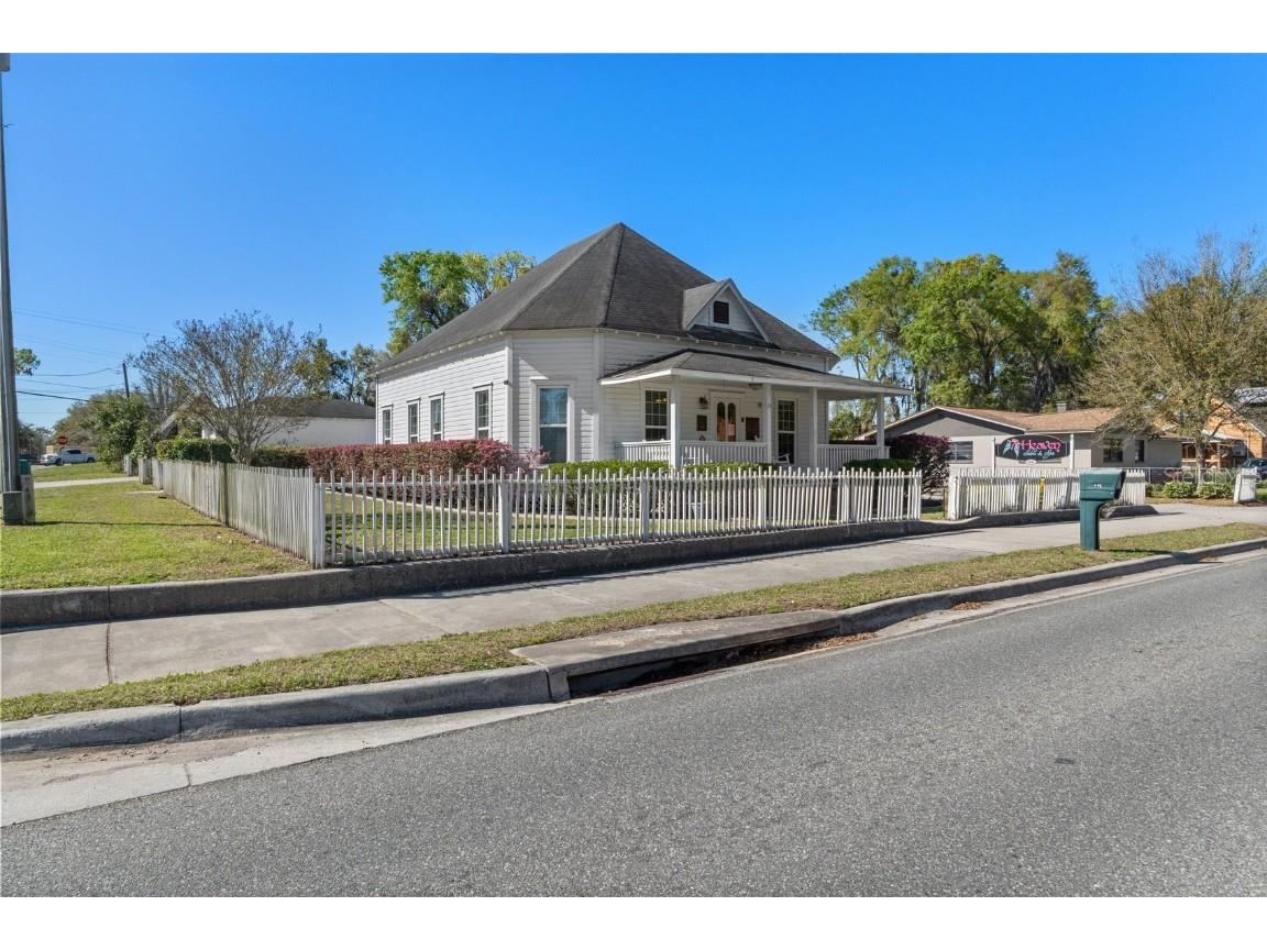 401 Tompkins Street Inverness FL 34450 OM696932 image6