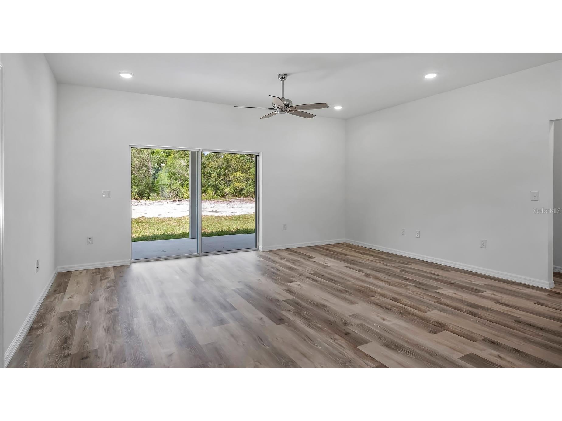 401 W Central Avenue Howey In The Hills FL 34737 G5106352 image5