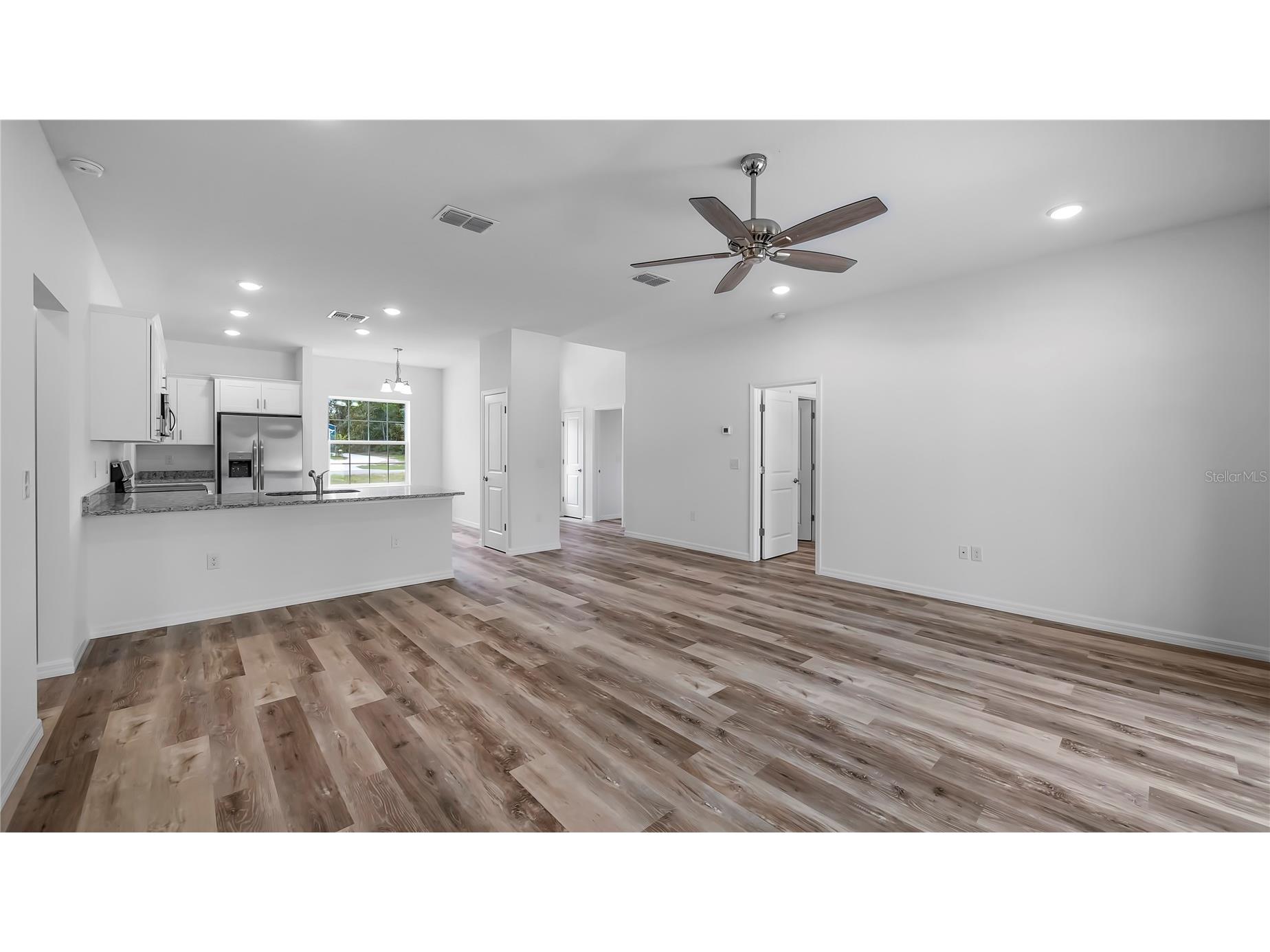 401 W Central Avenue Howey In The Hills FL 34737 G5106352 image8