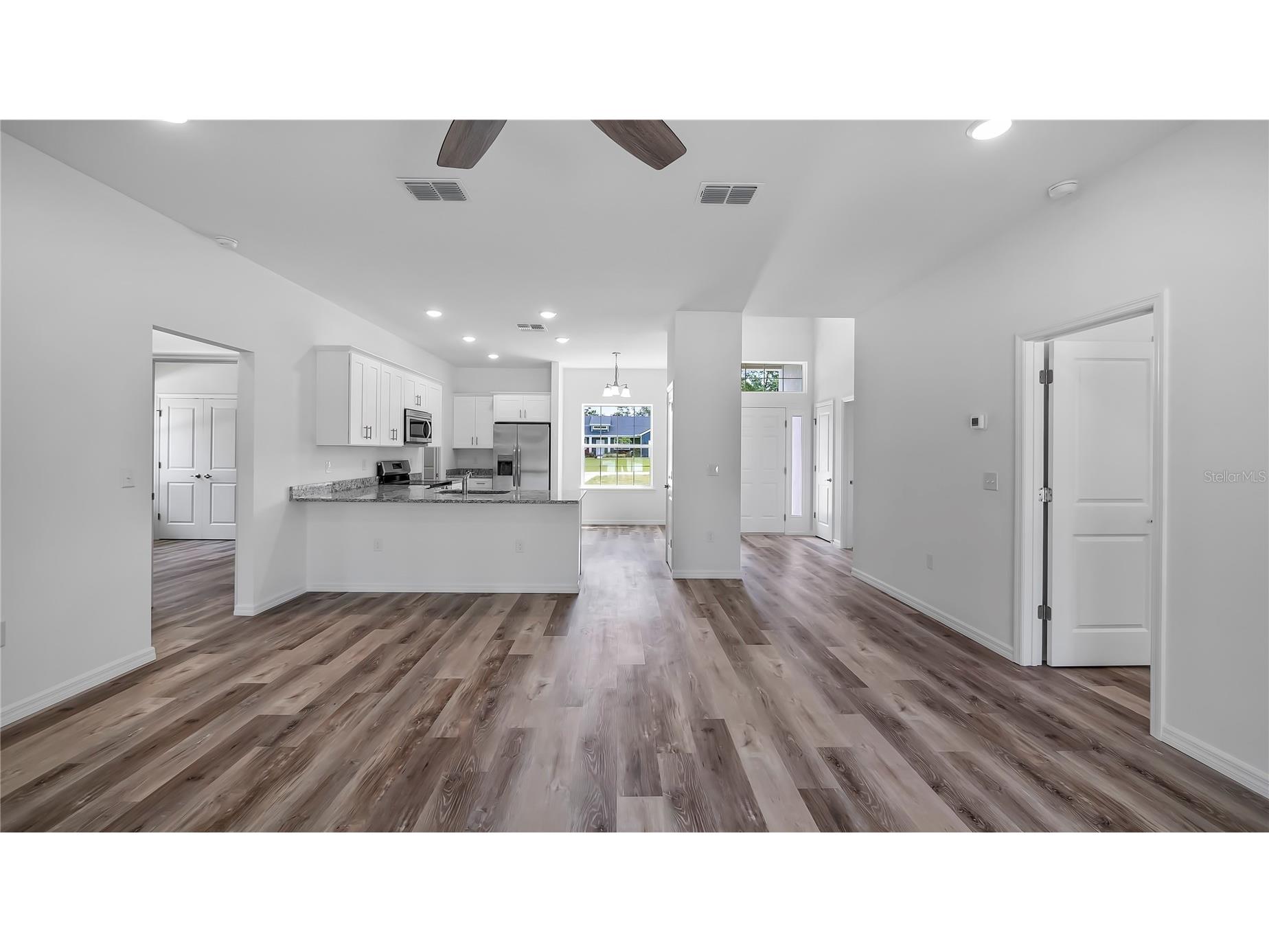 401 W Central Avenue Howey In The Hills FL 34737 G5106352 image9