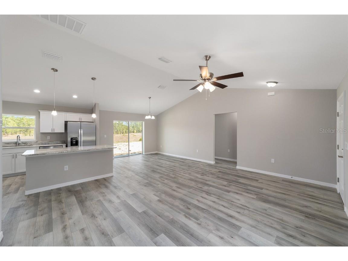 401 W Homeway Loop Citrus Springs FL 34434 OM698172 image11