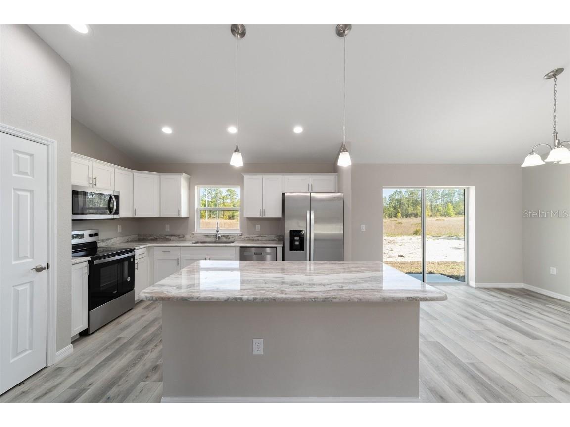 401 W Homeway Loop Citrus Springs FL 34434 OM698172 image3