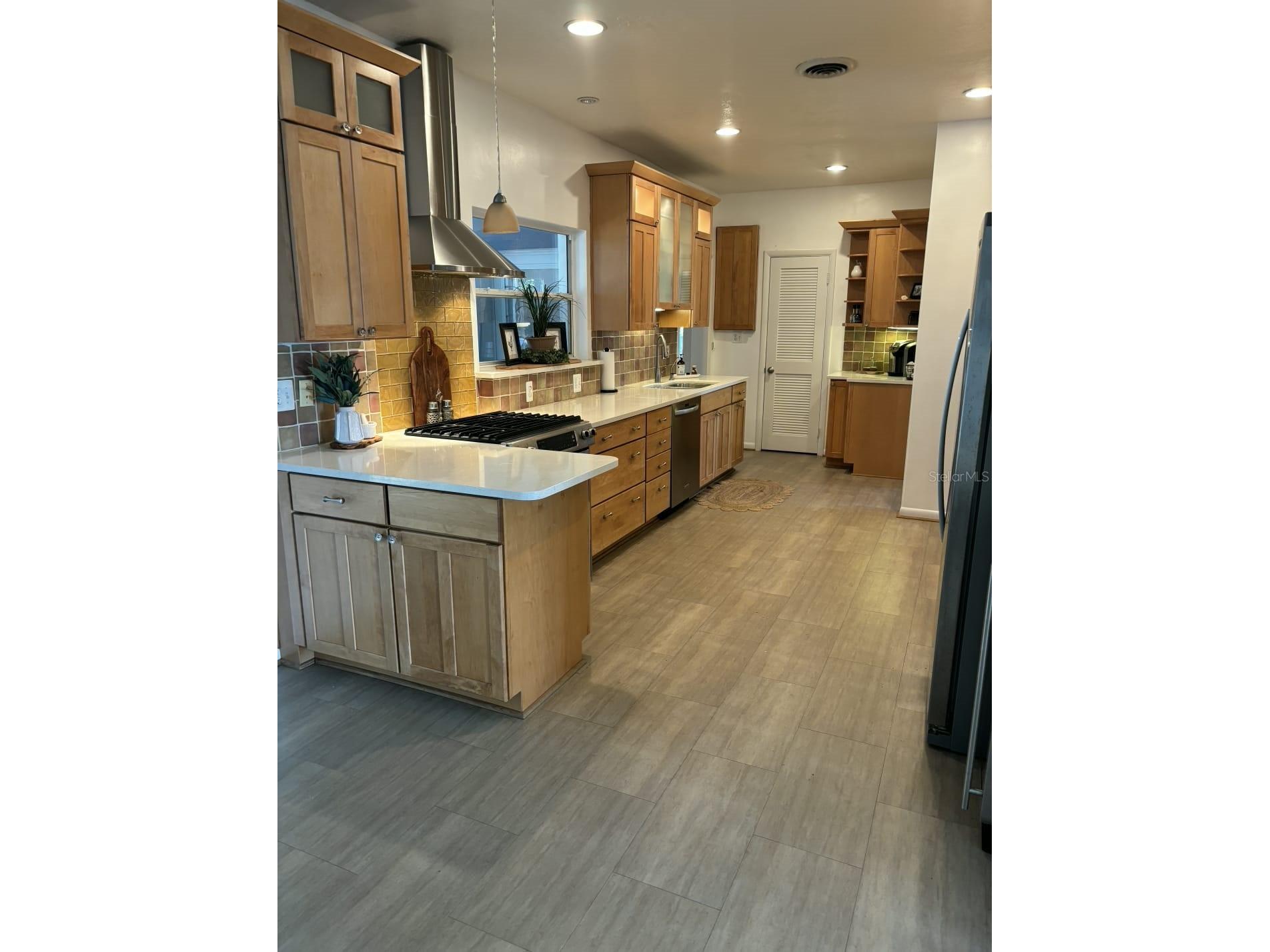 401 Whitcomb Boulevard Tarpon Springs FL 34689 TB8459309 image26