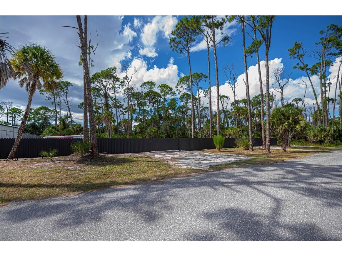 401 Zorita Street Port Charlotte FL 33954 C7516353 image2