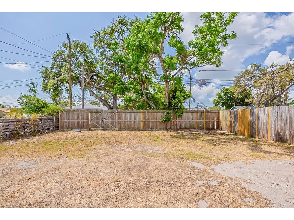 4010 Emerson Avenue S Saint Petersburg FL 33711 O6304092 image21