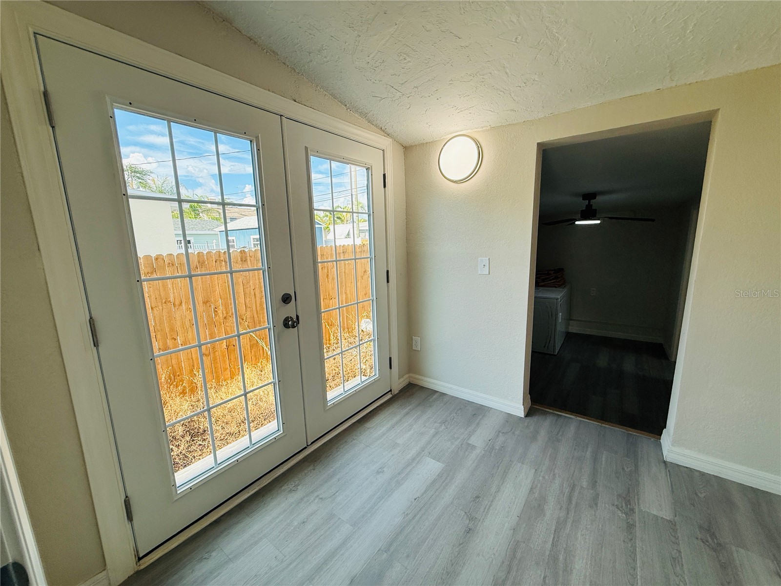 4010 Miramar Way S Saint Petersburg FL 33705 TB8516208 image13