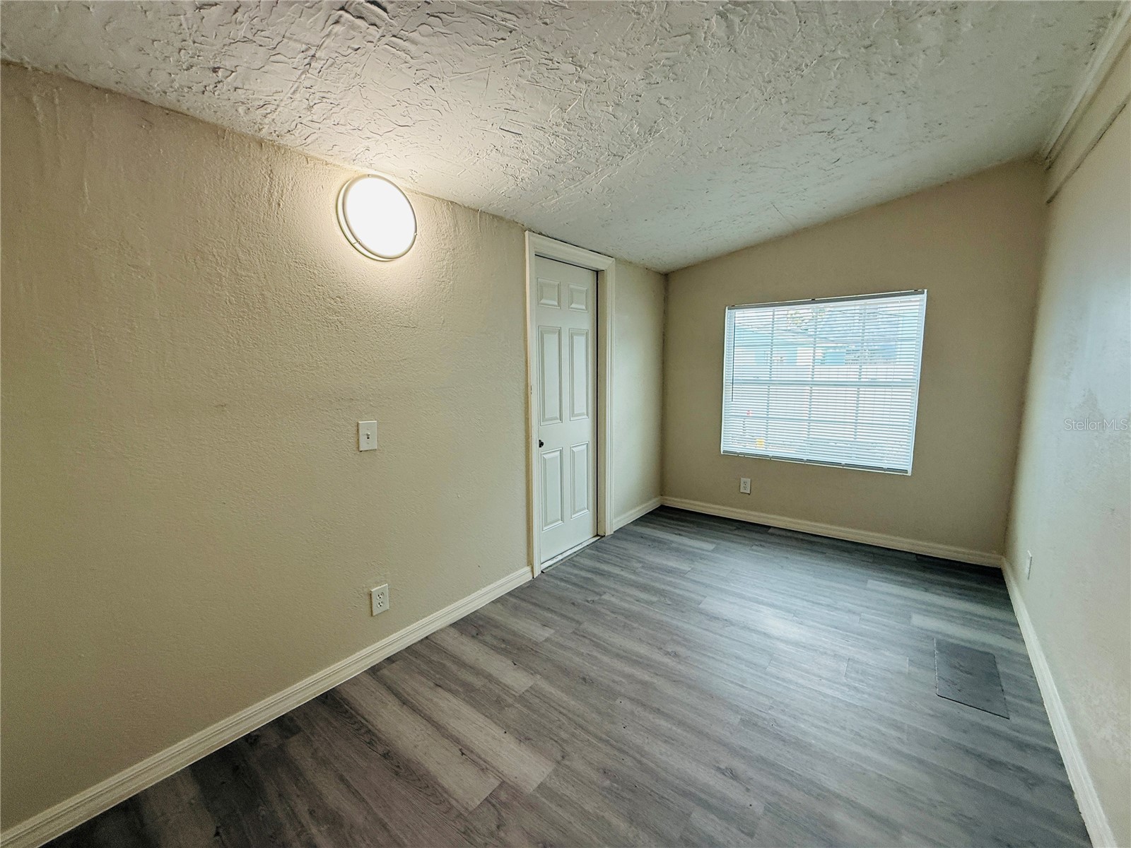 4010 Miramar Way S Saint Petersburg FL 33705 TB8516208 image18