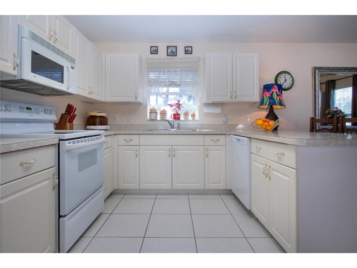 4010 N Lockwood Ridge Road Sarasota FL 34234 TB8445686 image24