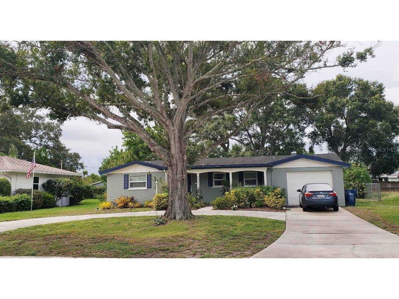 4011 16th Avenue W Bradenton FL 34205 A4579820 image1