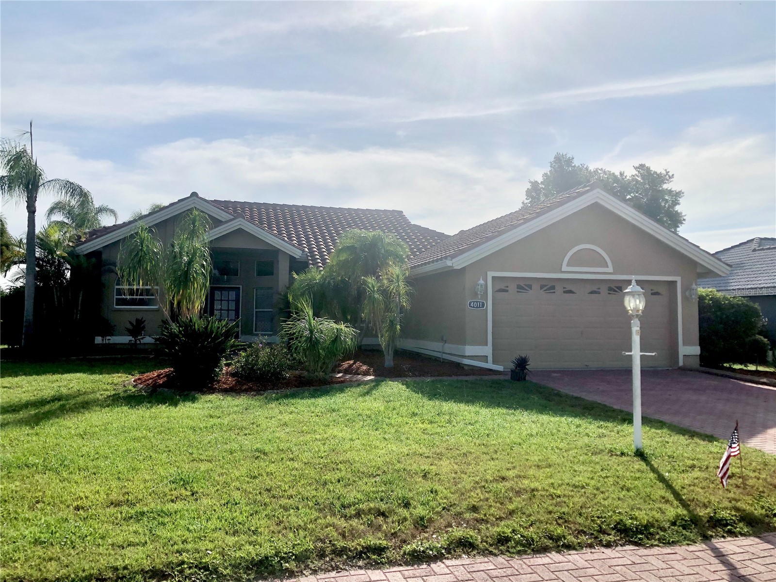 4011 72nd Avenue E Sarasota FL 34243 A4698964 image1