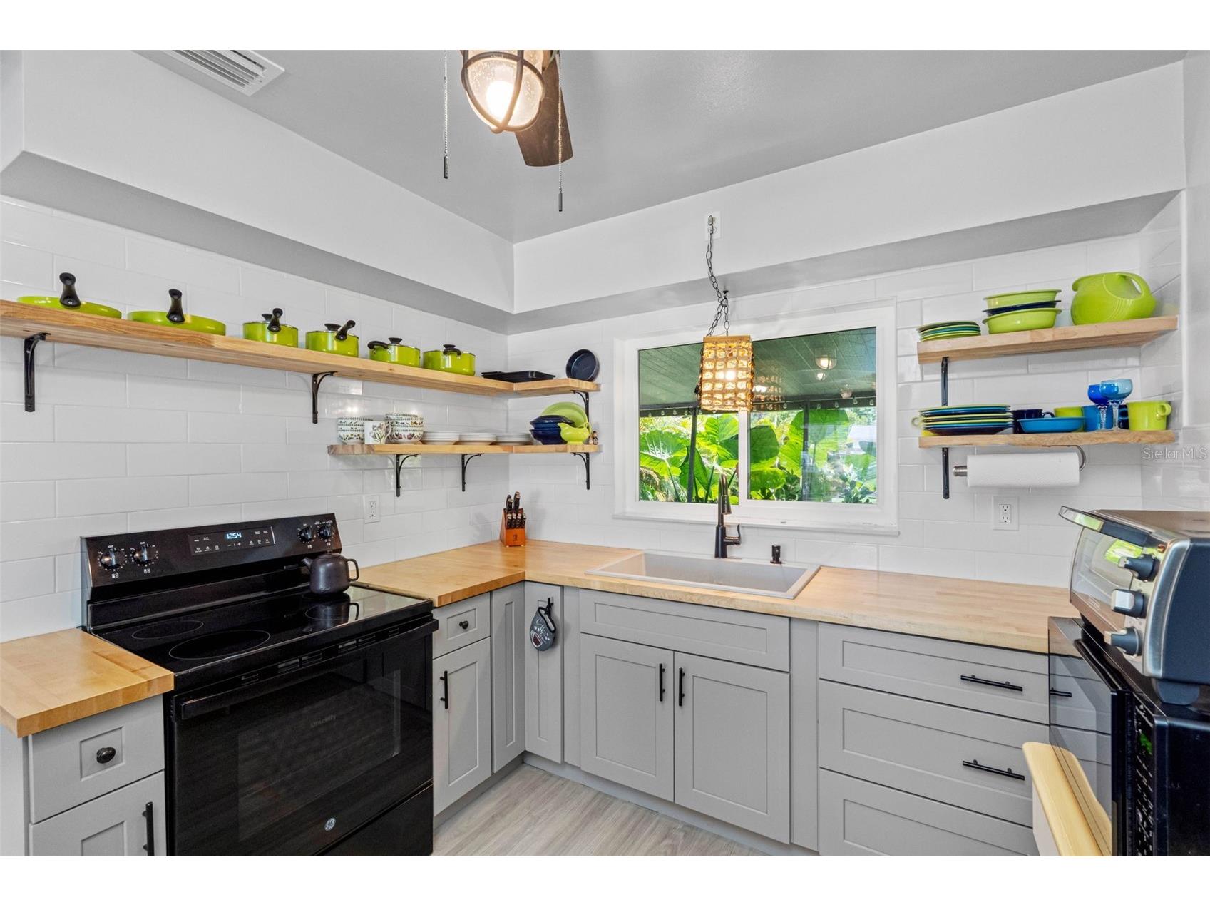 4011 7th Avenue N Saint Petersburg FL 33713 TB8524838 image11