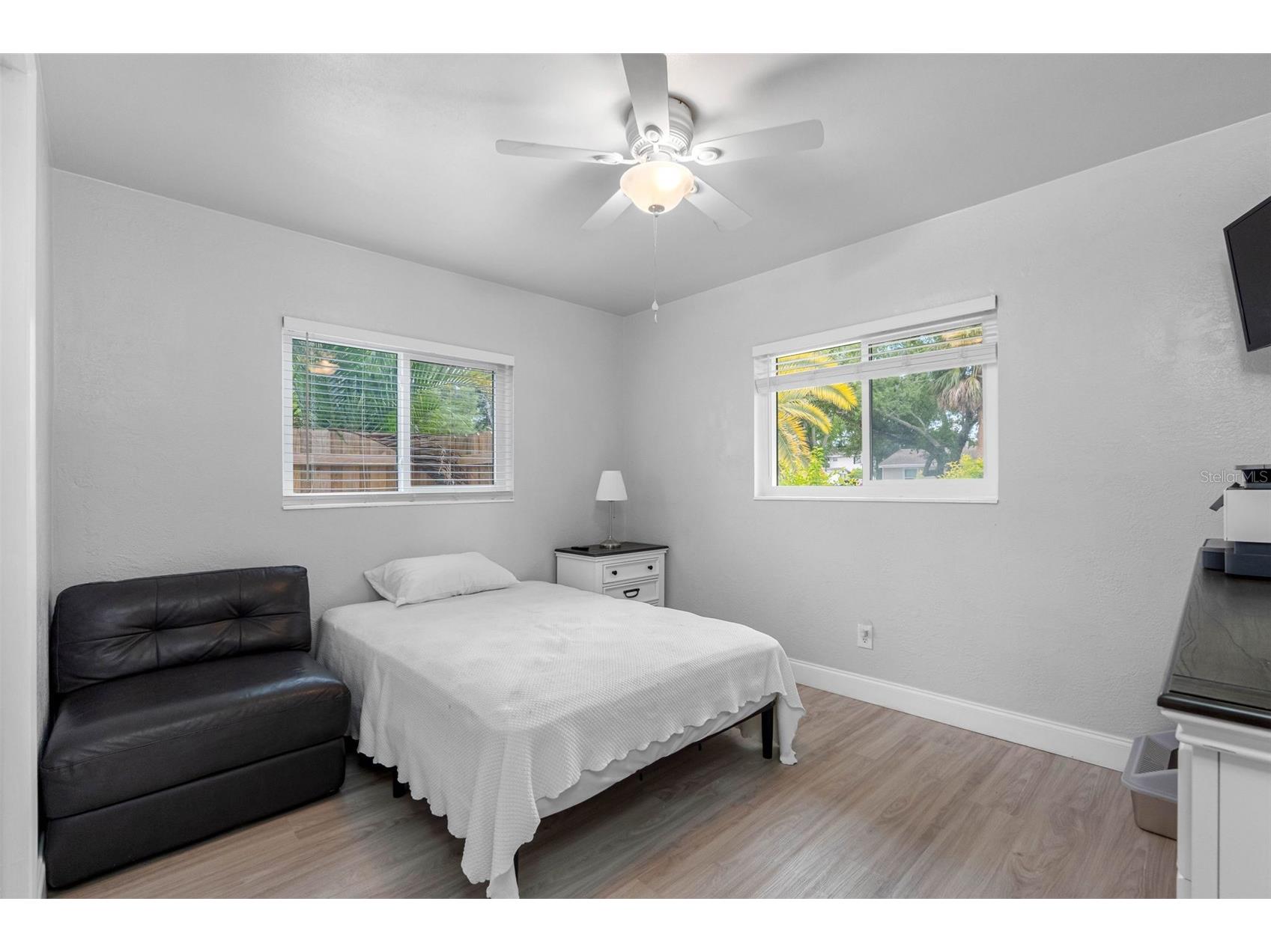 4011 7th Avenue N Saint Petersburg FL 33713 TB8524838 image21