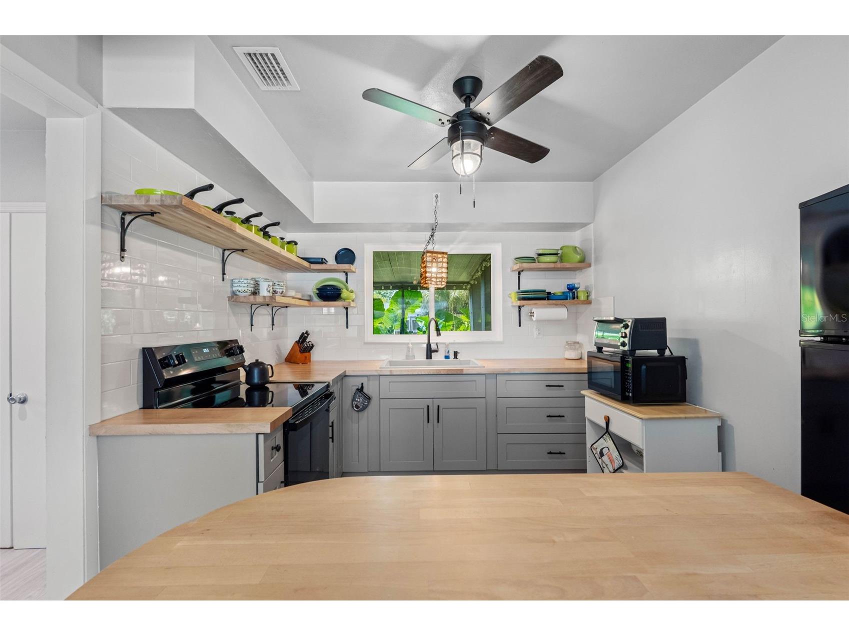 4011 7th Avenue N Saint Petersburg FL 33713 TB8524838 image8