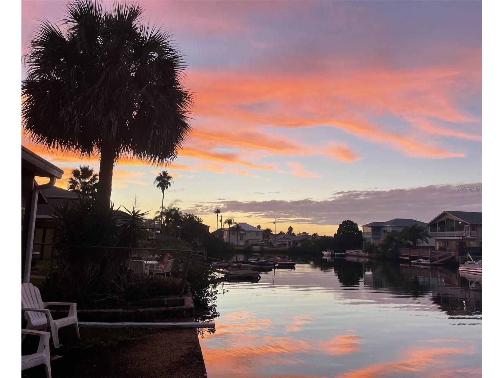 4011 Centavo Court Hernando Beach FL 34607 - SANCHEZ CANAL W7886025 image1