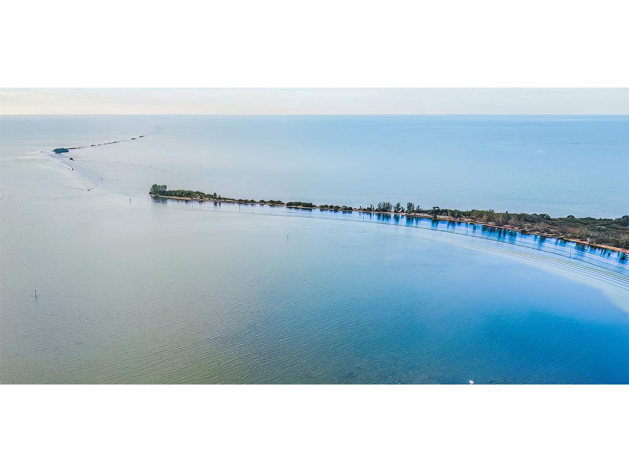 4011 Centavo Court Hernando Beach FL 34607 - SANCHEZ CANAL W7886025 image3