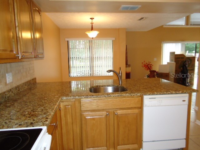 4012 Circlewood Court Tampa FL 33614 TB8451775 image5