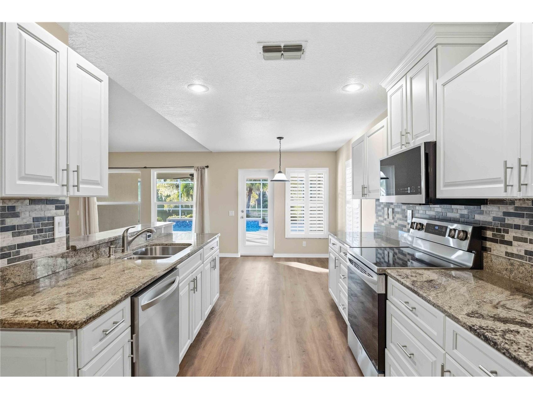 4012 Kingsfield Drive Parrish FL 34219 A4687028 image16