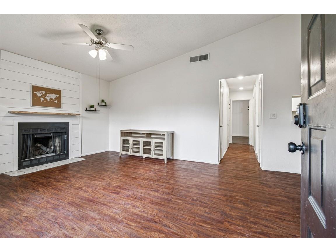 4013 Dream Oak Place #202 Tampa FL 33613 TB8433001 image8