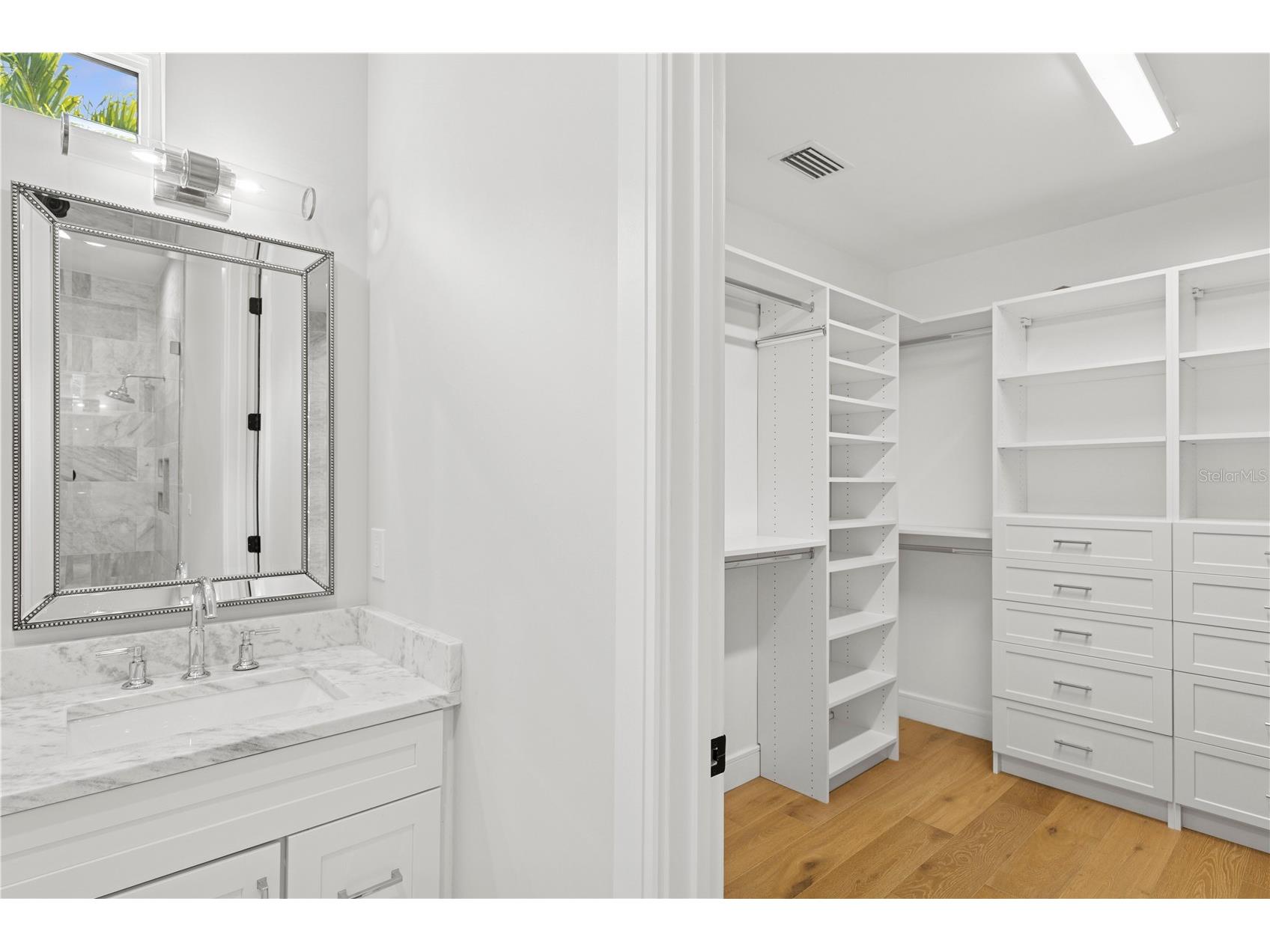 4013 Red Rock Lane Sarasota FL 34231 A4646608 image29