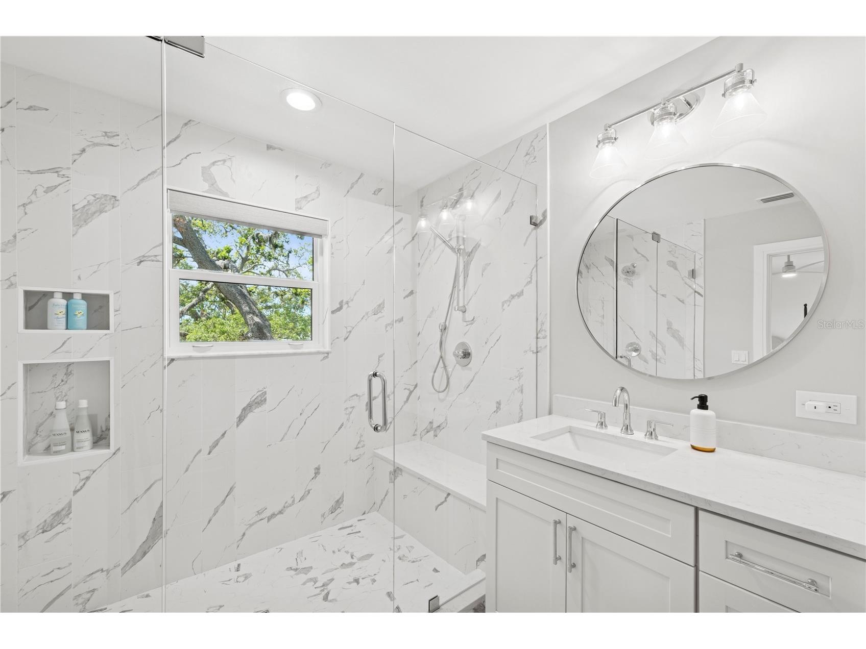 4013 Red Rock Lane Sarasota FL 34231 A4646608 image42