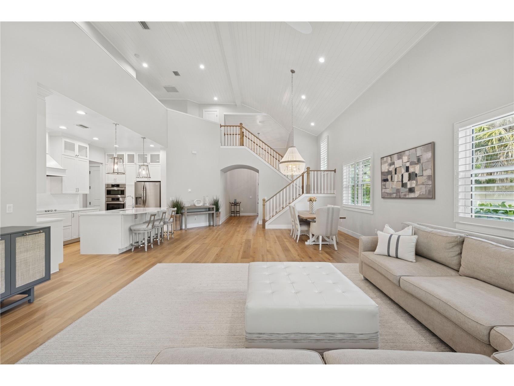 4013 Red Rock Lane Sarasota FL 34231 A4646608 image9