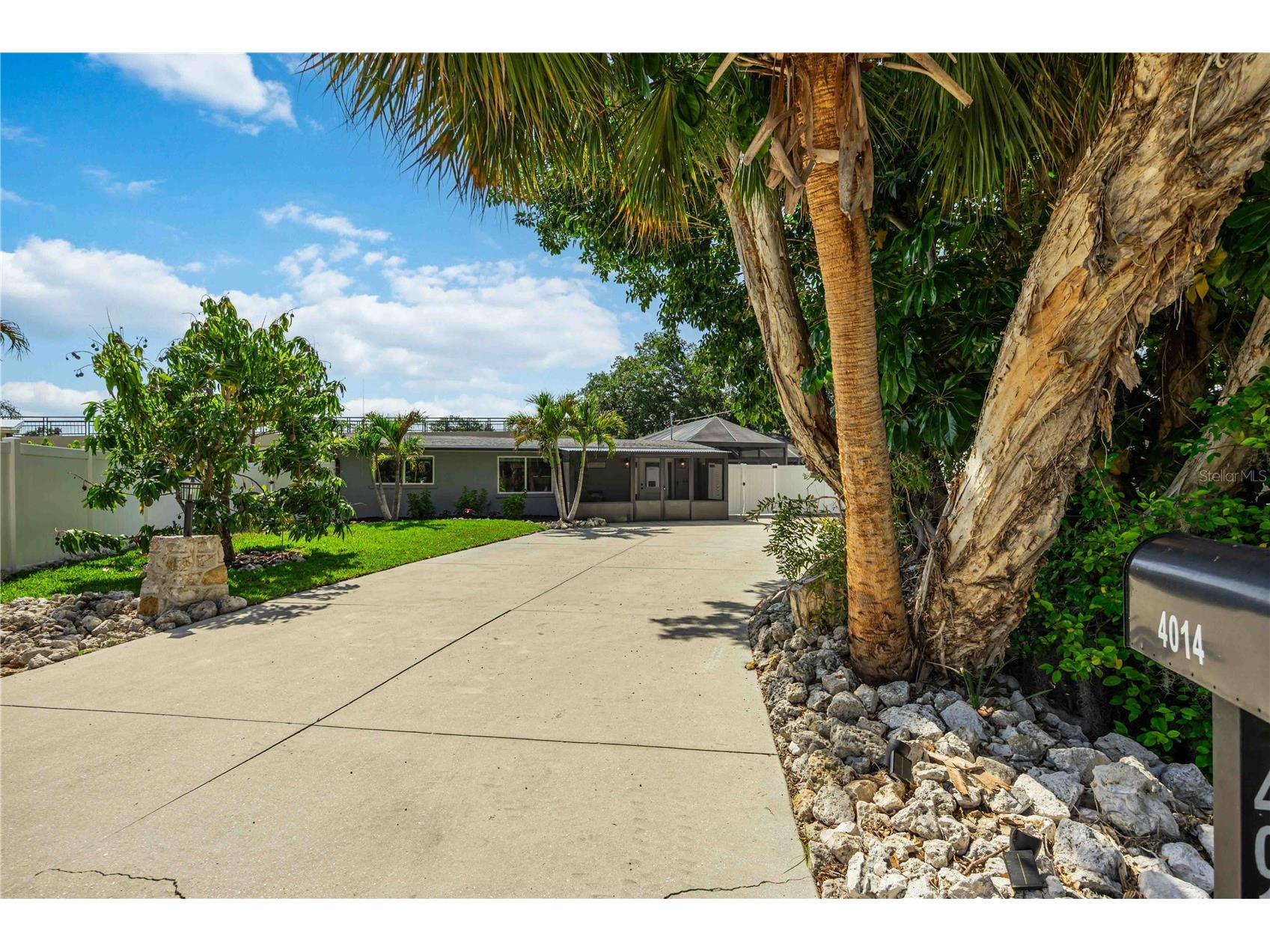 4014 Radnor Place Sarasota FL 34233 A4692497 image1