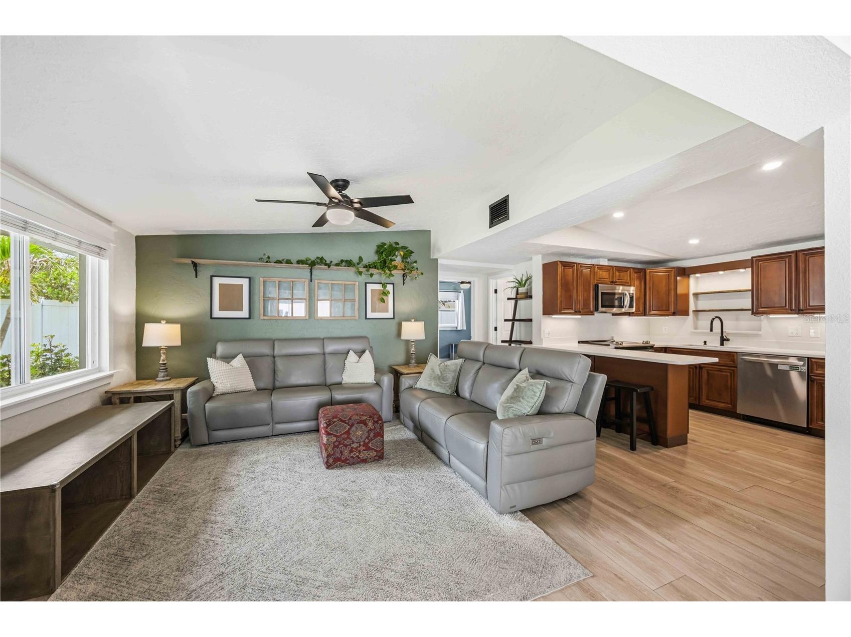 4014 Radnor Place Sarasota FL 34233 A4692497 image10