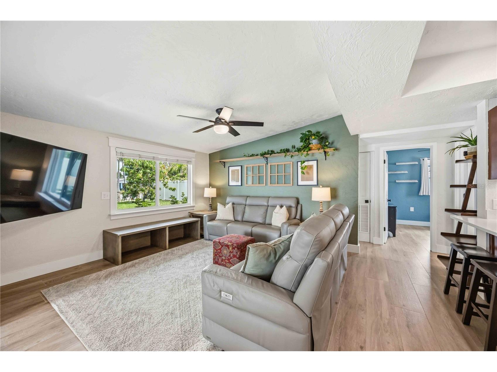 4014 Radnor Place Sarasota FL 34233 A4692497 image11
