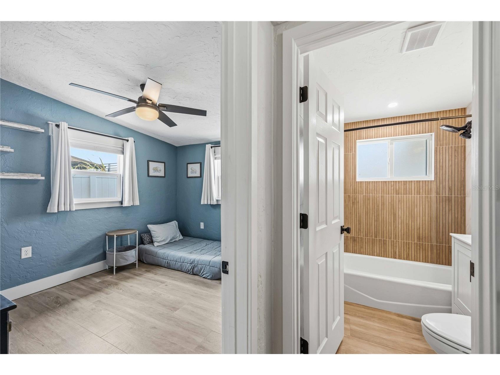 4014 Radnor Place Sarasota FL 34233 A4692497 image25