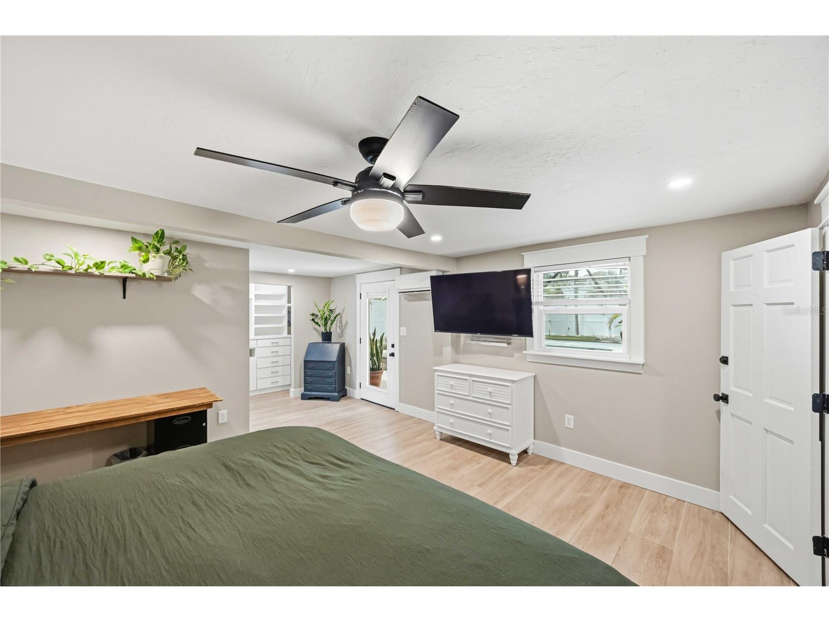 4014 Radnor Place Sarasota FL 34233 A4692497 image44