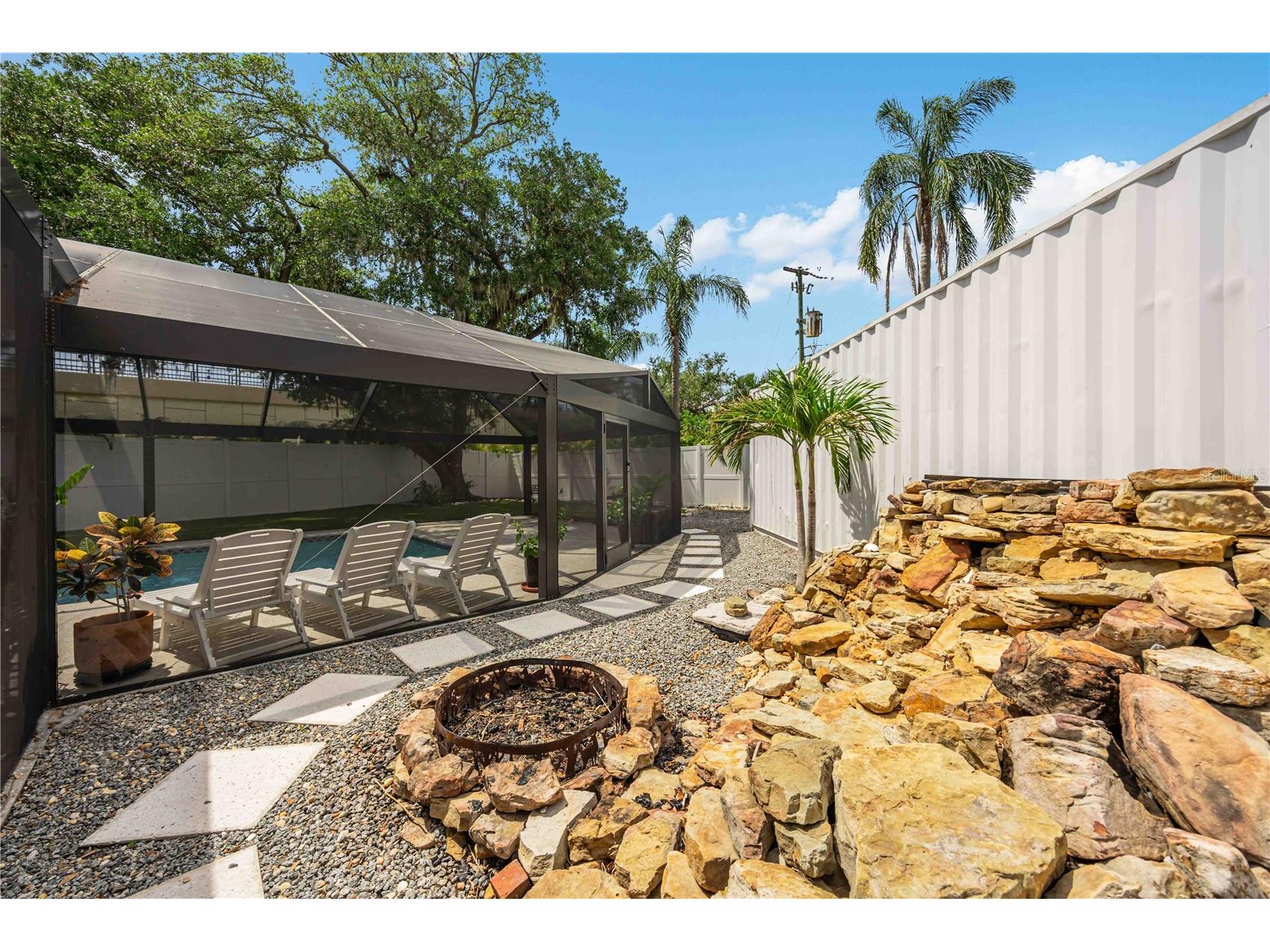 4014 Radnor Place Sarasota FL 34233 A4692497 image70