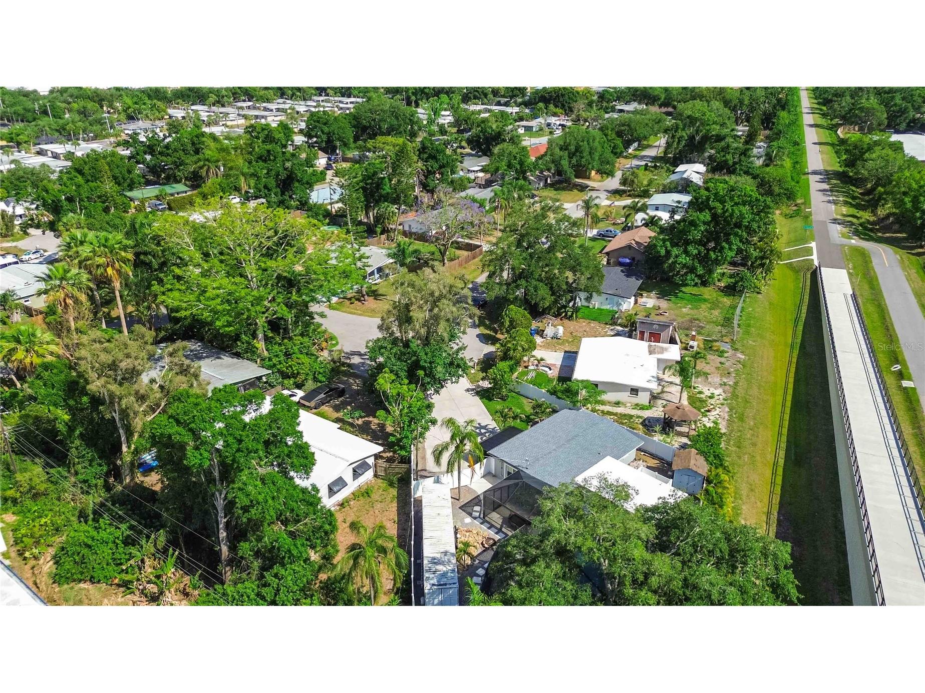 4014 Radnor Place Sarasota FL 34233 A4692497 image80