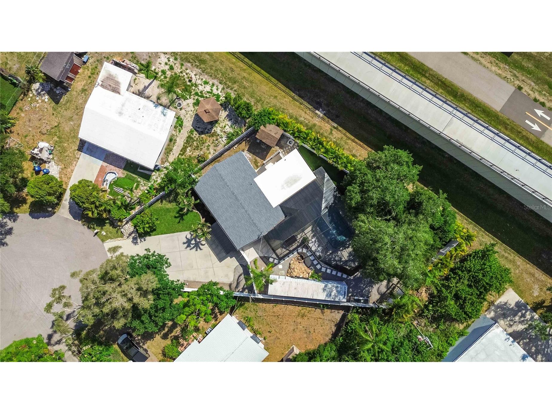 4014 Radnor Place Sarasota FL 34233 A4692497 image81